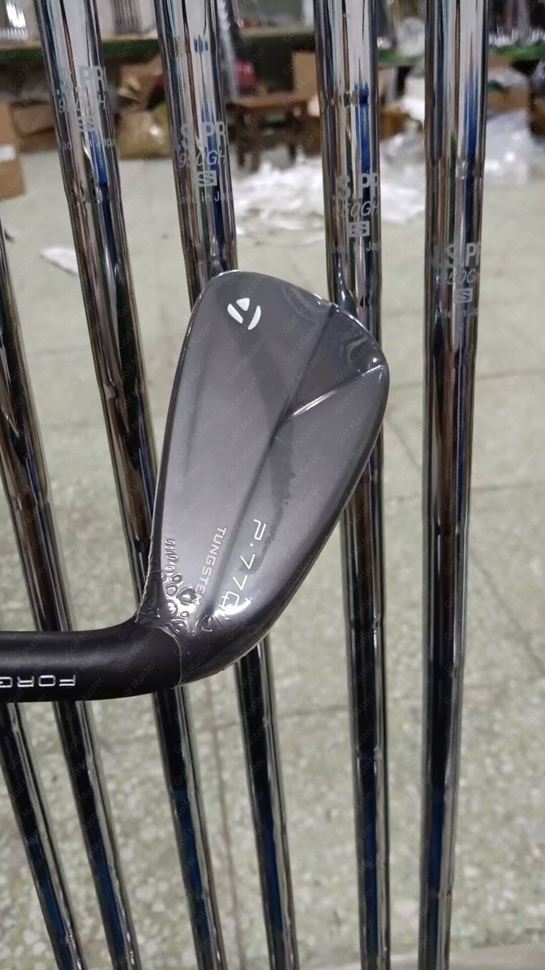 P770 black Irons