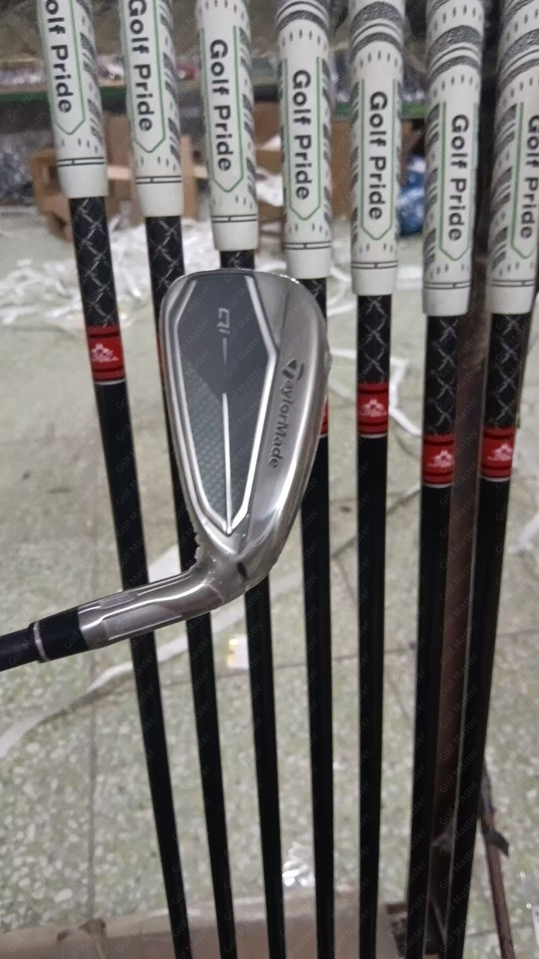 QI10 Irons