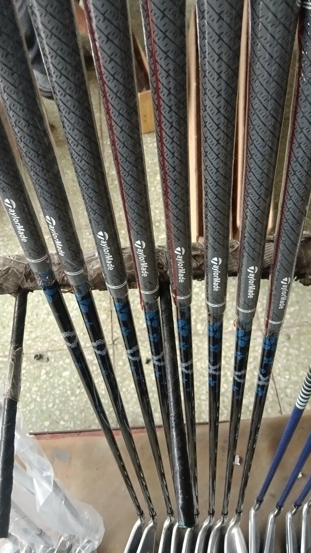QI10 Irons