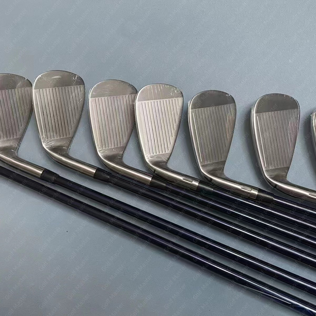 QI10 Irons