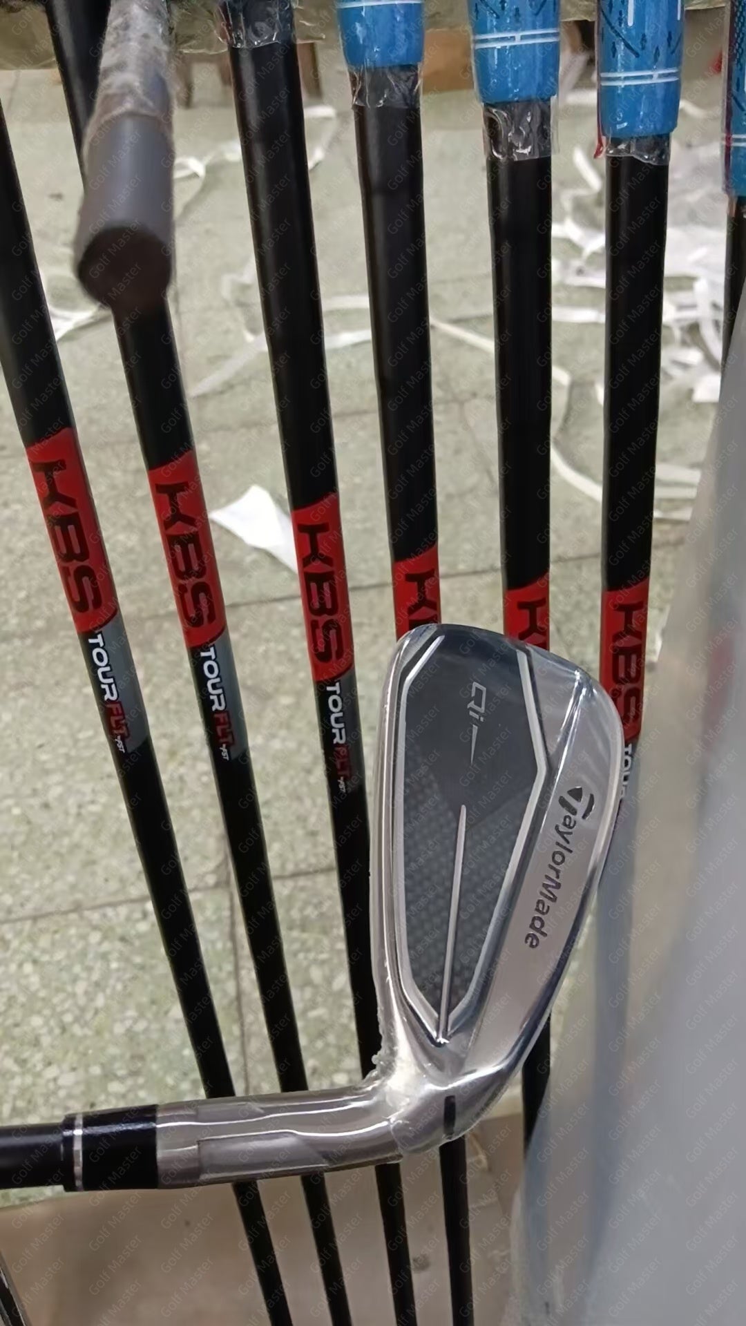 QI10 Irons