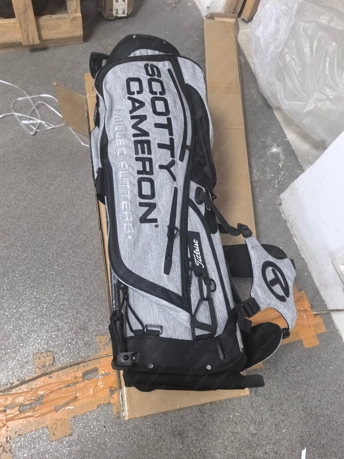 31-Scotty Cameron Bag