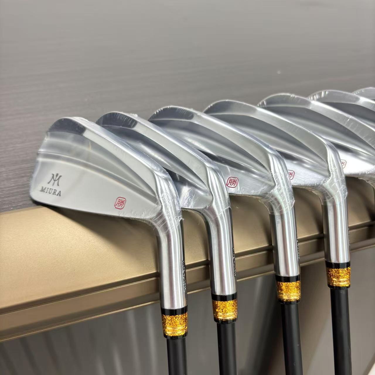 KM-700 Irons