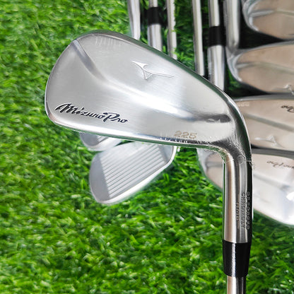 PRO 225 Irons