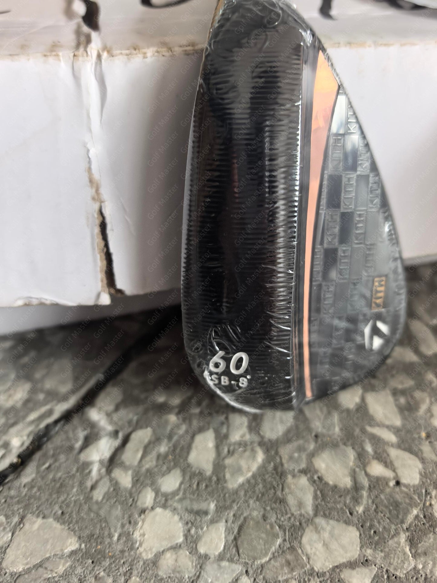 MG4 co-branded KITH Black Wedge