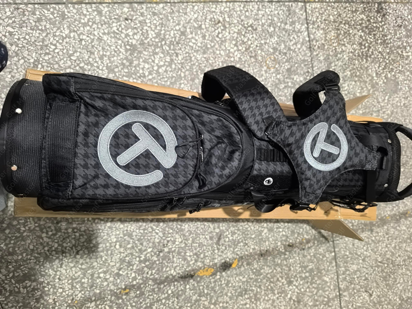 29-Scotty Cameron Bag