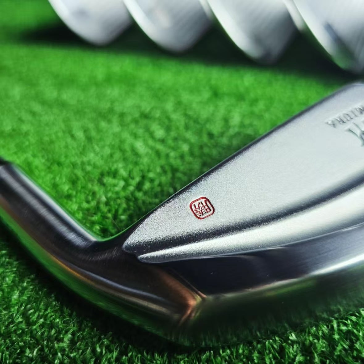 KM-700 Irons