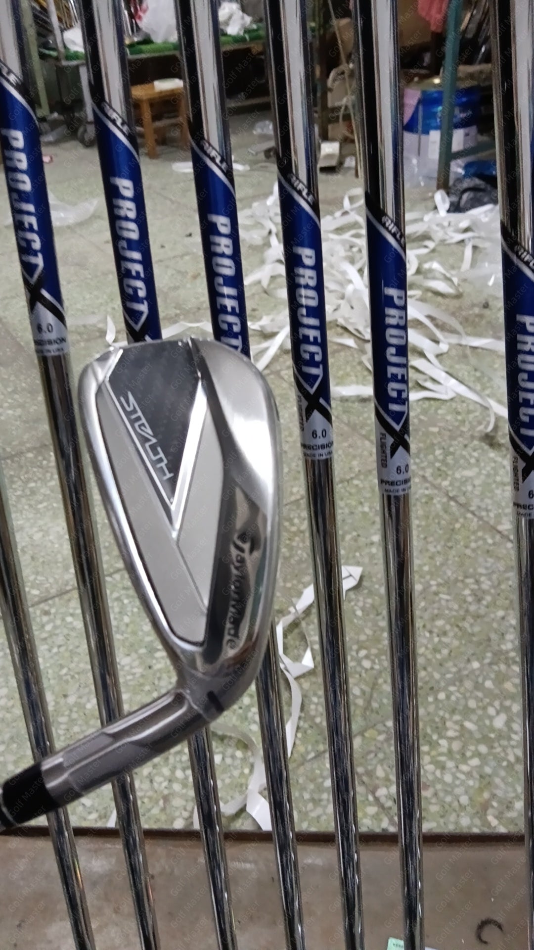 QI10 Irons