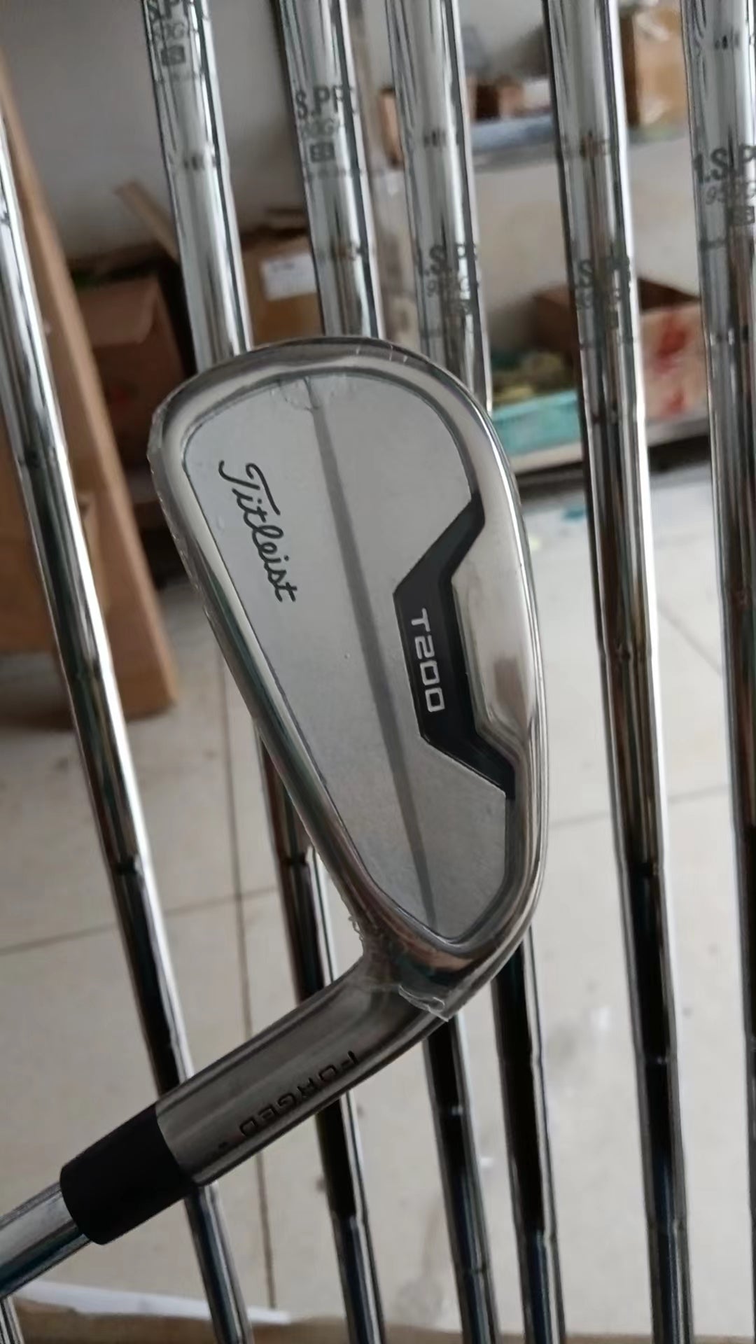 T200 Irons type